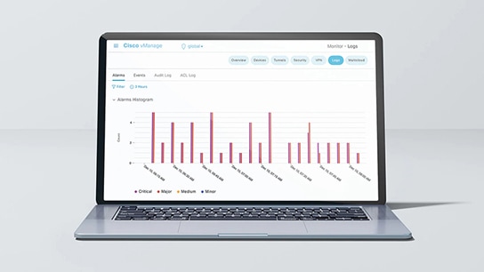 Cisco vManage ソフトウェアが表示されたラップトップ